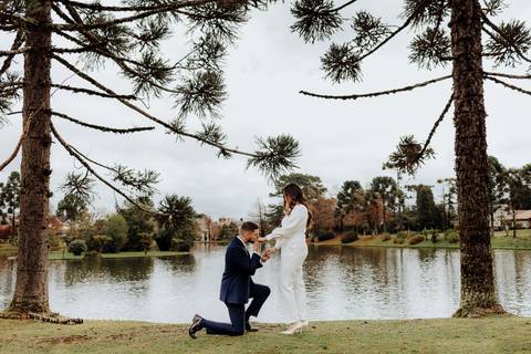 Mini casamento intimista familiar Mariana e Giovani em Gramado Canela serra gaúcha por Kevin Medeiros fotógrafo canoas porto alegre rs'
