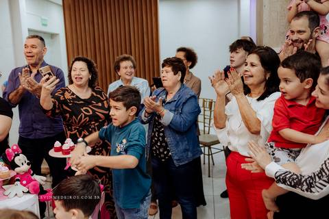 Festa infantil aniversário da Eva 3 anos no Gran Fiesta I e II com decoração minnie por Kevin Medeiros fotógrafo fotografia em Canoas RS'