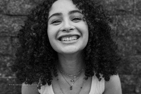 Ensaio debutante 15 anos Larissa na praça ma matriz em porto alegre por Kevin medeiros fotógrafo de canoas rs'