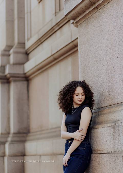 Ensaio debutante 15 anos Larissa na praça ma matriz em porto alegre por Kevin medeiros fotógrafo de canoas rs'