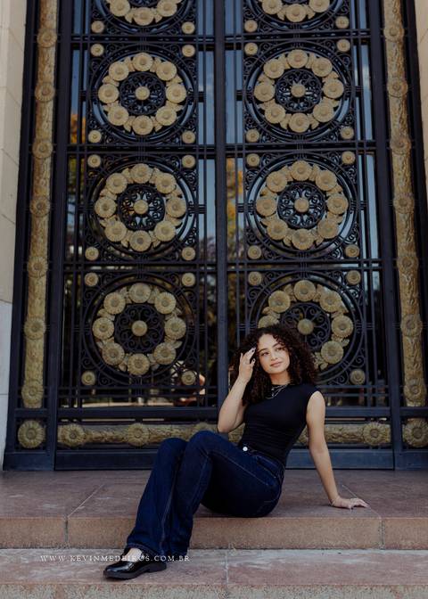 Ensaio debutante 15 anos Larissa na praça ma matriz em porto alegre por Kevin medeiros fotógrafo de canoas rs'