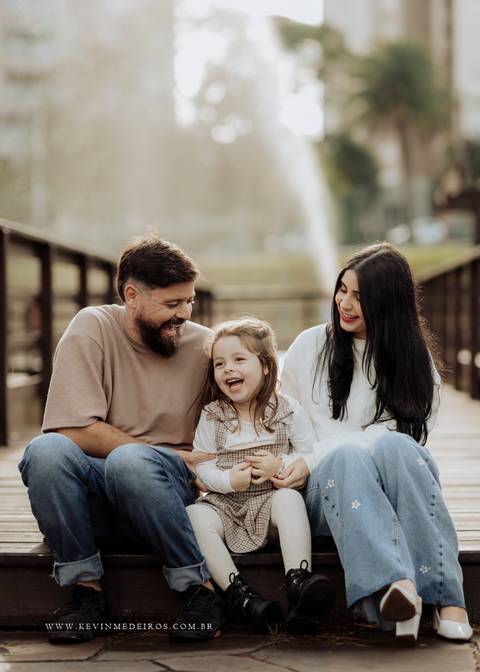 Ensaio familia infantil eliza realizado no parque praça Germânia por Kevin Medeiros fotógrafo canoas porto alegre rs '