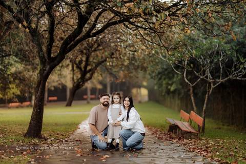 Ensaio familia infantil eliza realizado no parque praça Germânia por Kevin Medeiros fotógrafo canoas porto alegre rs '