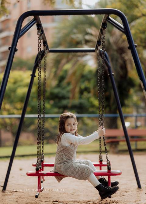 Ensaio familia infantil eliza realizado no parque praça Germânia por Kevin Medeiros fotógrafo canoas porto alegre rs '