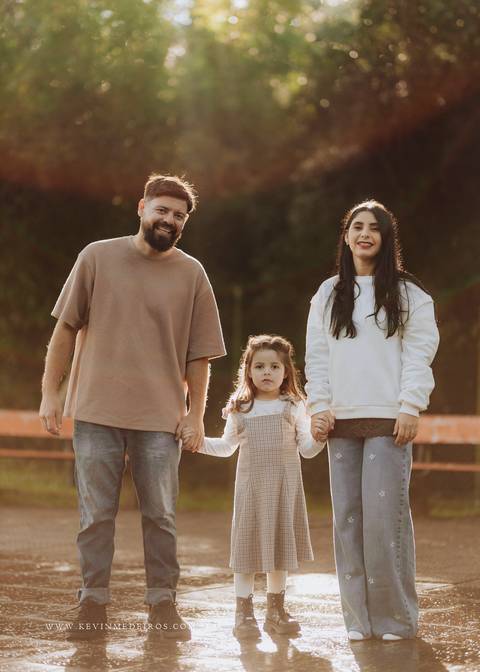 Ensaio familia infantil eliza realizado no parque praça Germânia por Kevin Medeiros fotógrafo canoas porto alegre rs '
