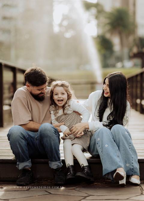 Ensaio familia infantil eliza realizado no parque praça Germânia por Kevin Medeiros fotógrafo canoas porto alegre rs '