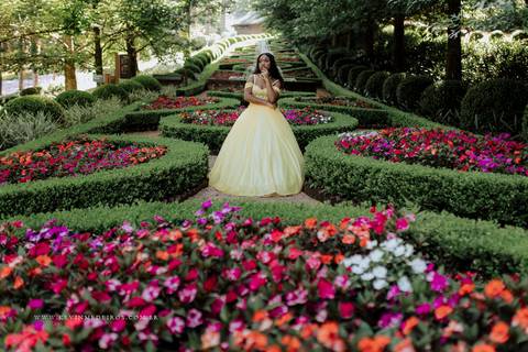 Ensaio debutante 15 anos da Isa realizado no garden park parque em gramado por kevin medeiros fotografo de canoas, porto alegre e rs'