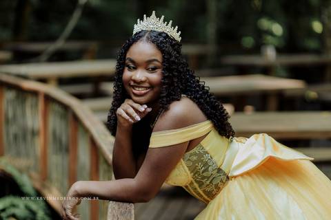 Ensaio debutante 15 anos da Isa realizado no garden park parque em gramado por kevin medeiros fotografo de canoas, porto alegre e rs'