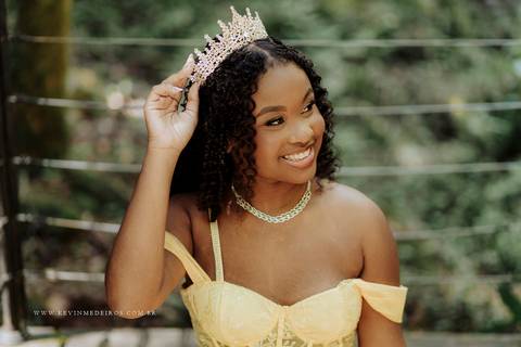 Ensaio debutante 15 anos da Isa realizado no garden park parque em gramado por kevin medeiros fotografo de canoas, porto alegre e rs'