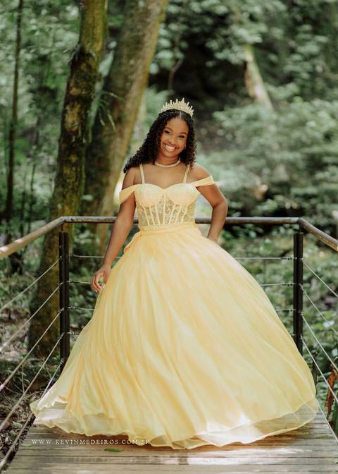 Ensaio debutante 15 anos da Isa realizado no garden park parque em gramado por kevin medeiros fotografo de canoas, porto alegre e rs'