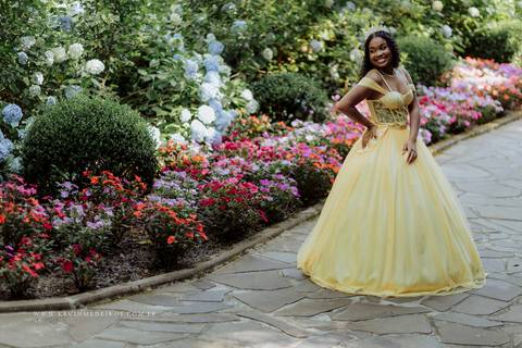Ensaio debutante 15 anos da Isa realizado no garden park parque em gramado por kevin medeiros fotografo de canoas, porto alegre e rs'