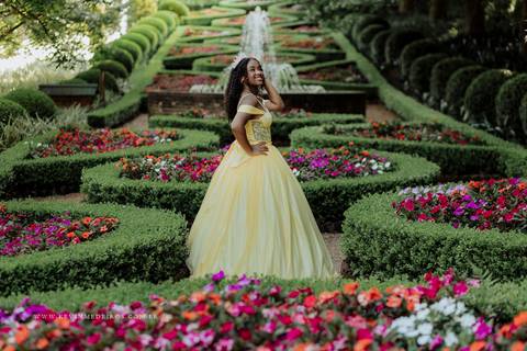 Ensaio debutante 15 anos da Isa realizado no garden park parque em gramado por kevin medeiros fotografo de canoas, porto alegre e rs'