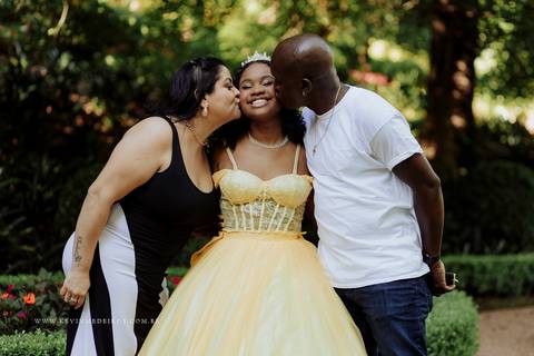 Ensaio debutante 15 anos da Isa realizado no garden park parque em gramado por kevin medeiros fotografo de canoas, porto alegre e rs'