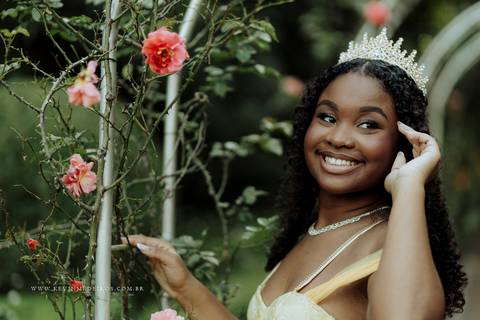 Ensaio debutante 15 anos da Isa realizado no garden park parque em gramado por kevin medeiros fotografo de canoas, porto alegre e rs'