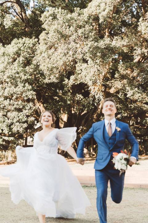 saida dos noivos fotografia de casamento'