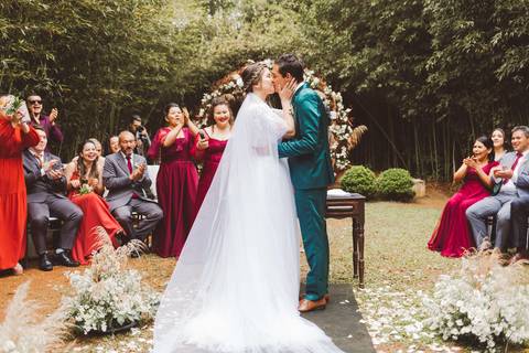beijo de casamento espaço la foret são roque são paulo'