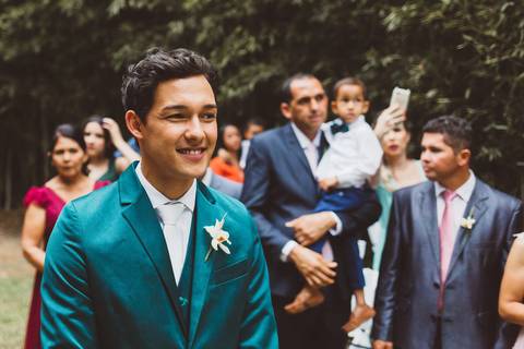 reação do noivo ao ver a noiva entrando'