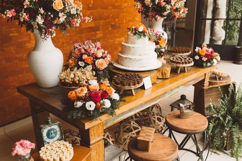 decoração de casamento mesa do bolo boho '