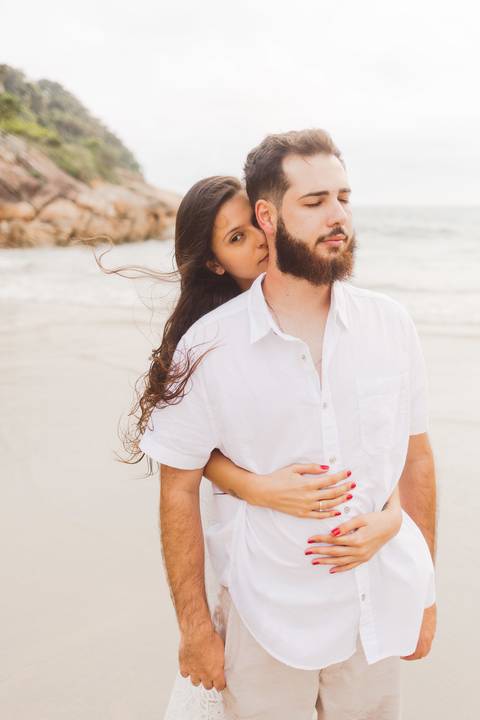 Fotografia ensaio pre casamento praia do Guaiuba Guaruja SP'