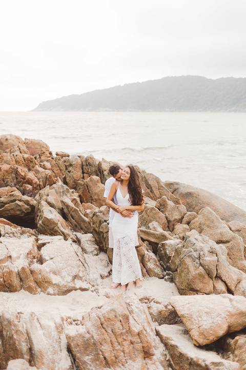 Fotografia ensaio pre casamento praia do Guaiuba Guaruja SP'