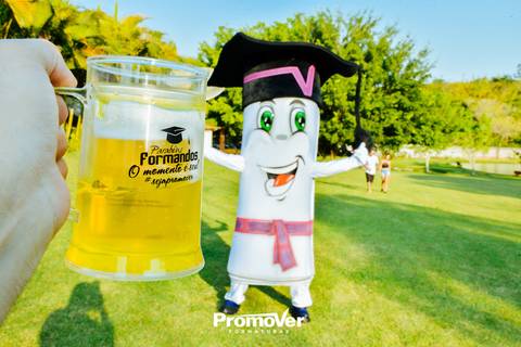 mascote da promover no churrasco de formatura'