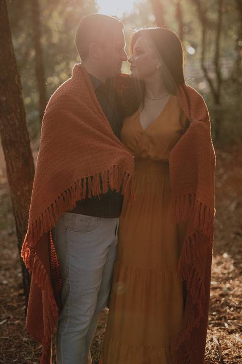 ensaio de casal na floresta'