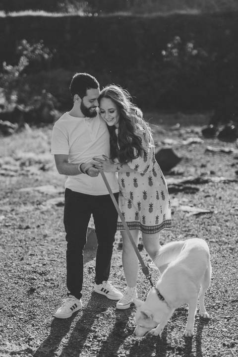 Ensaio de casal com cachorro'
