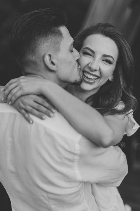 Foto espontânea de casal '