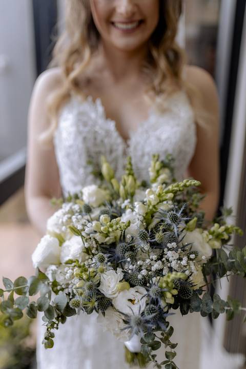 Detalhes de um buquê lindo em tons de verde '