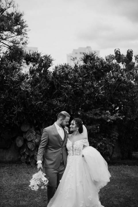 inspirações de fotos de casal românticas no campo'