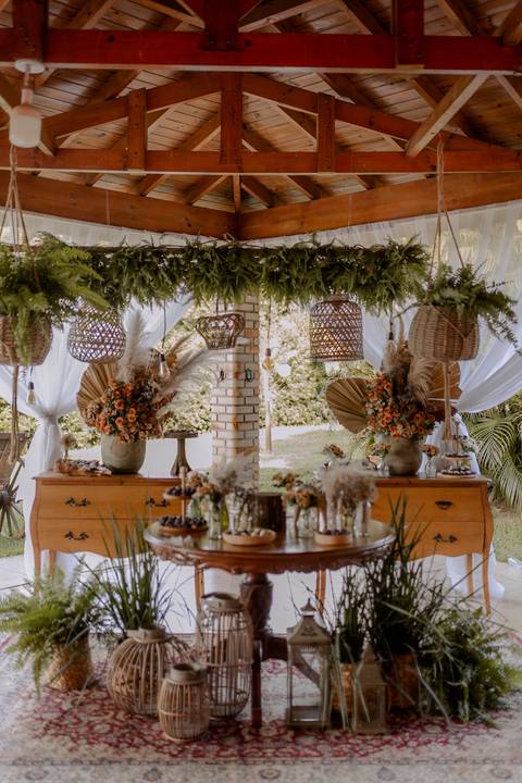 Decoração estilo boho para casamento intimista de dia'