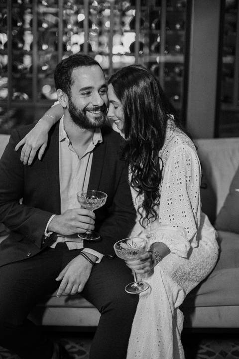 ideia de foto com taças em restaurante '