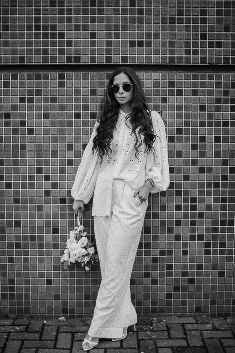 Inspiração de look branco para ensaio pré wedding '