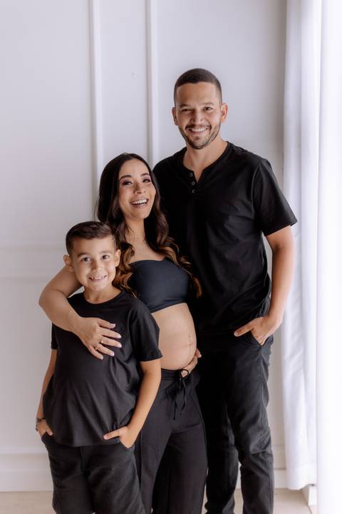 Fotos em família no estúdio '