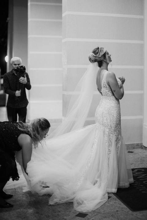 momento antes da noiva entrar na igreja '