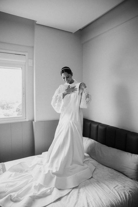 noiva com seu vestido'