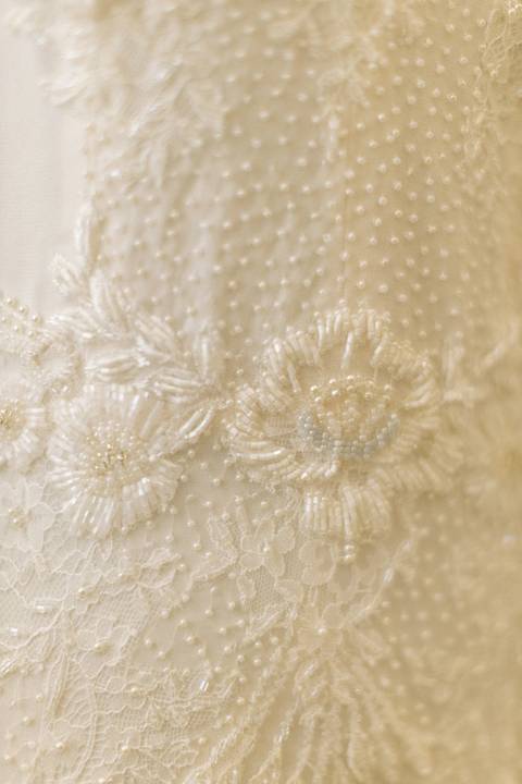 detalhes do vestido de noiva '