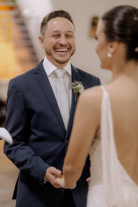 momentos na cerimonia de casamento na igreja'