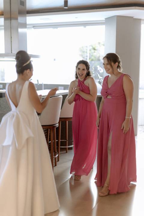 first look da noiva com as amigas'