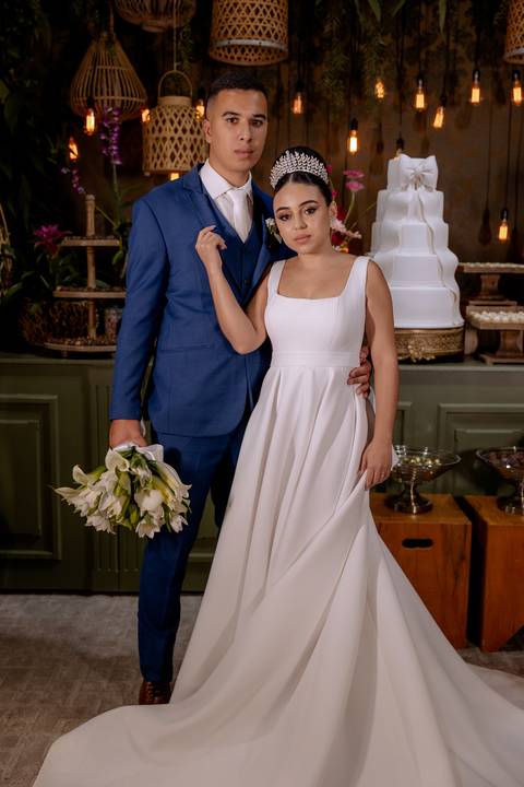 ensaio pós cerimonia na mesa do bolo'