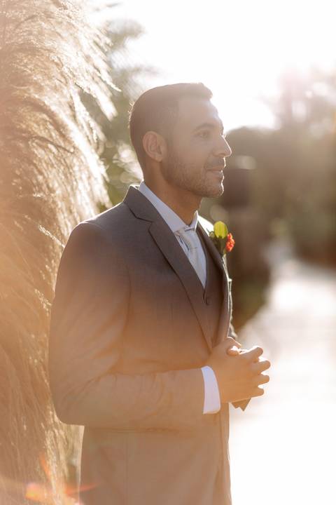 entrada da noiva em casamento na igreja'