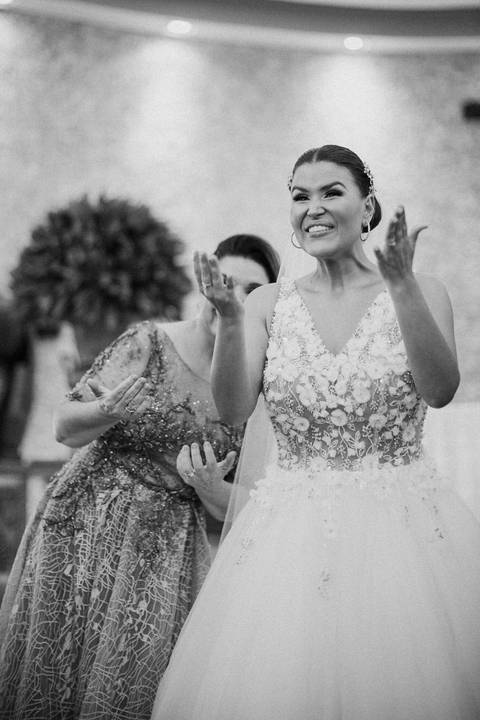 Entrada das alianças em casamento na igreja '