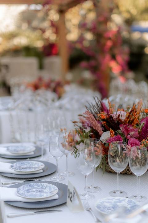 Inspiração de decoração de casamento ao ar livre '