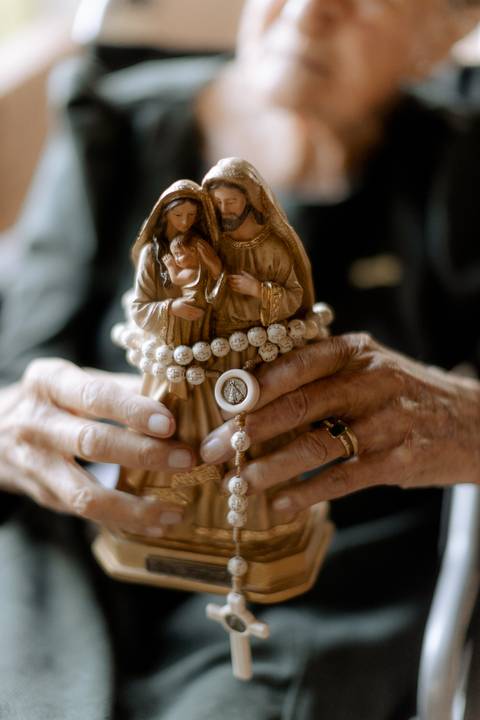 entrada dos avós com imagem sagrada'