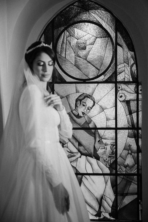 Inspiração de retrato de noiva na igreja'