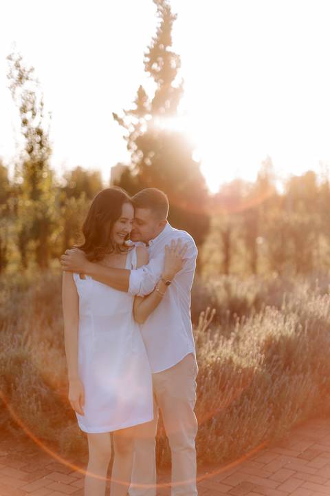 ensaio pré wedding com luz do sol'