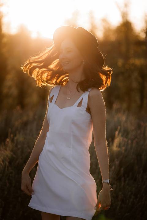 inspiração de retrato feminino no por do sol'