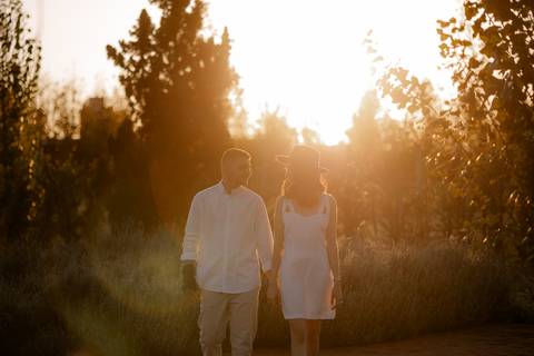 ensaio de casal com luz linda do por do sol'