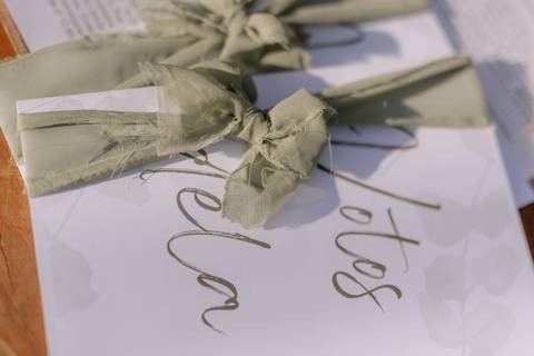 Papelaria personalizada para os votos '