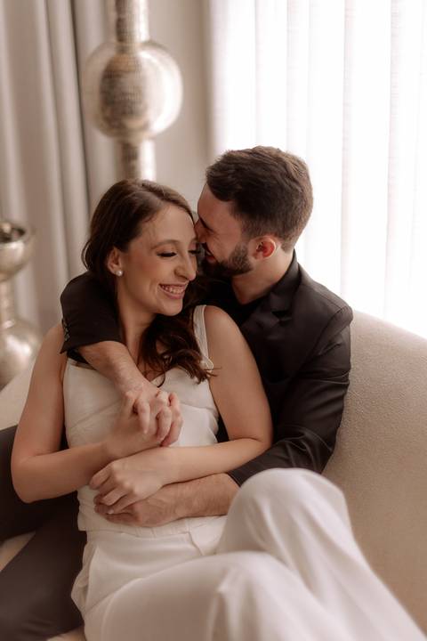 ensaio de casal leve e minimalista'